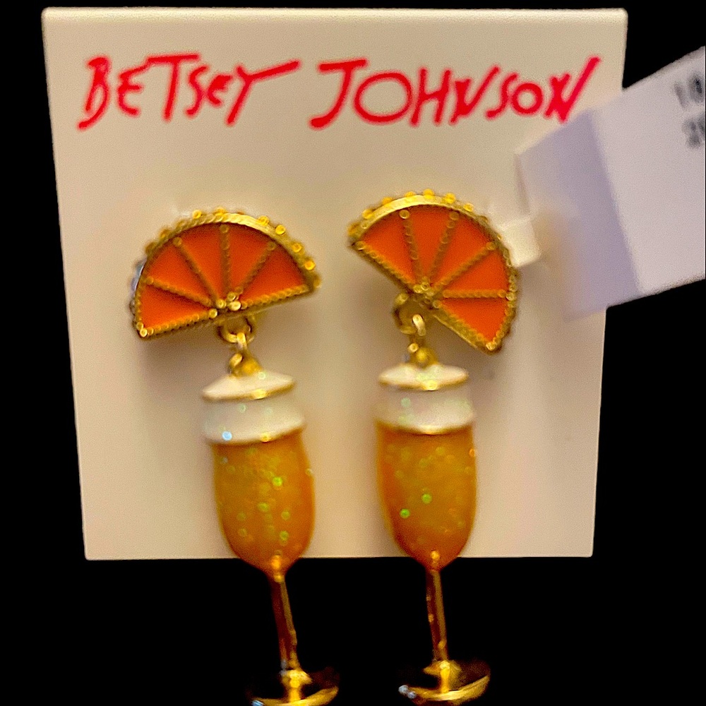 NWT Betsey Johnson orange slice mimosa earrings. Perfect to wear to brunch.